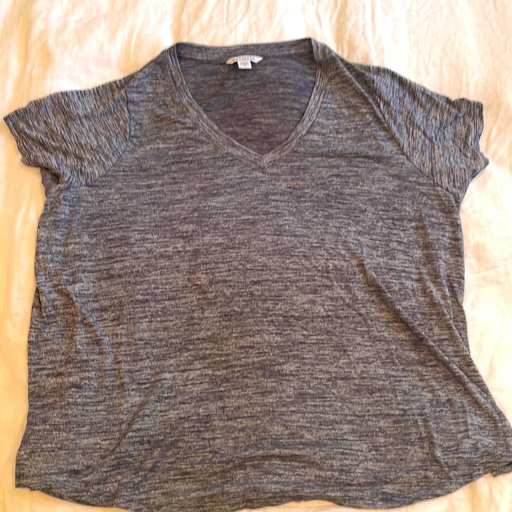Athleta Breezy Scoop V-Neck Tee